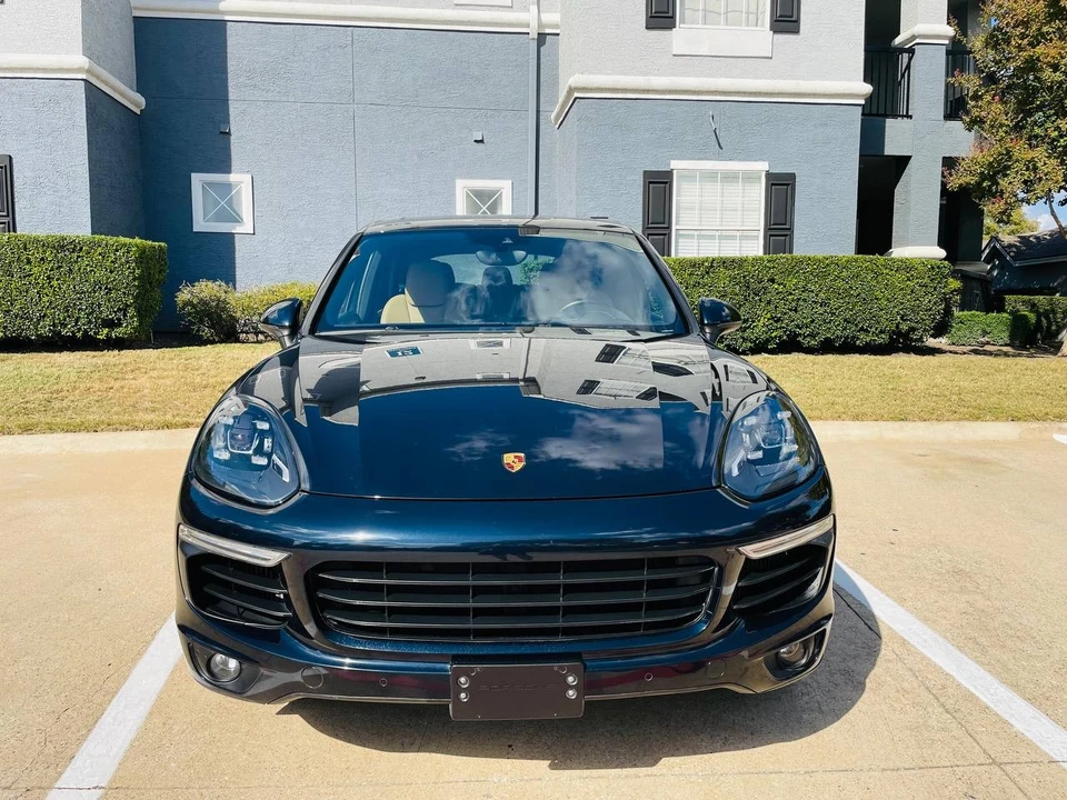 2017 Porsche 958 Cayenne S - Image 3 of 17