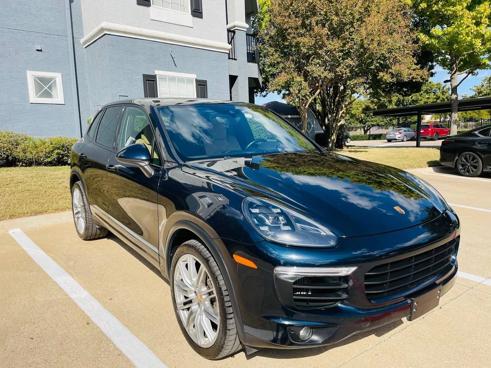 2017 Porsche 958 Cayenne S - Image 7 of 17