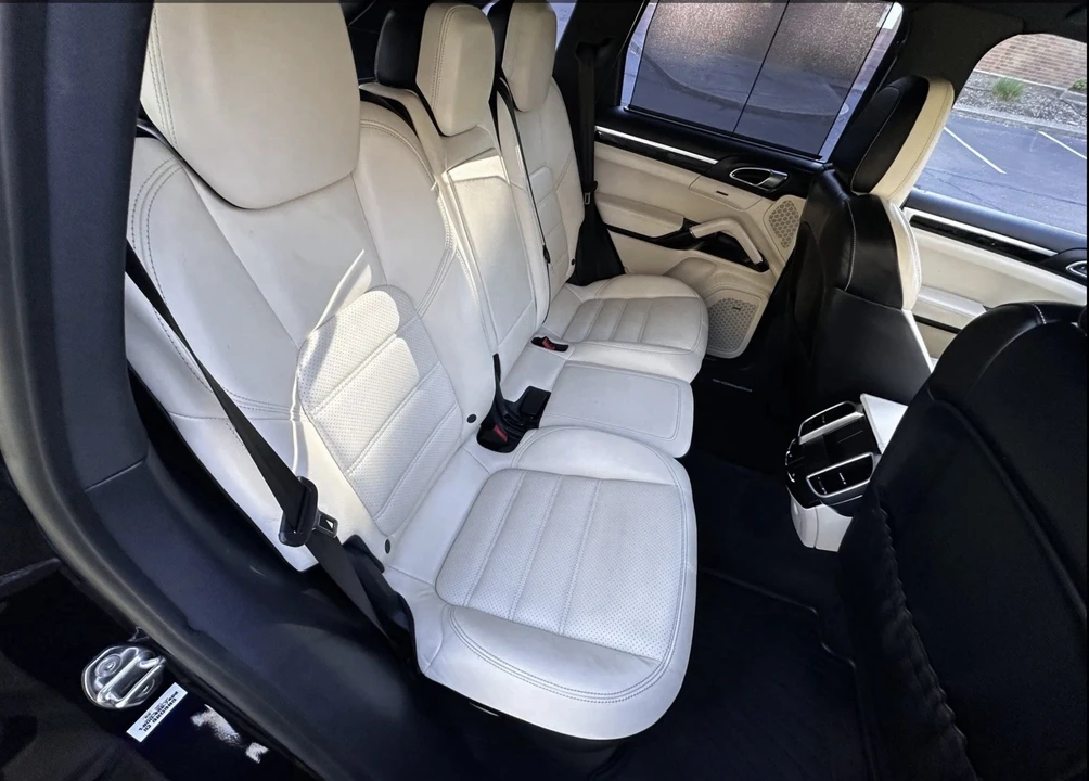 2017 Porsche 958 Cayenne S - Image 13 of 24