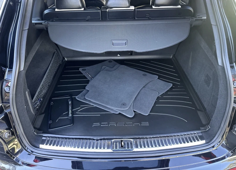 2017 Porsche 958 Cayenne S - Image 16 of 24