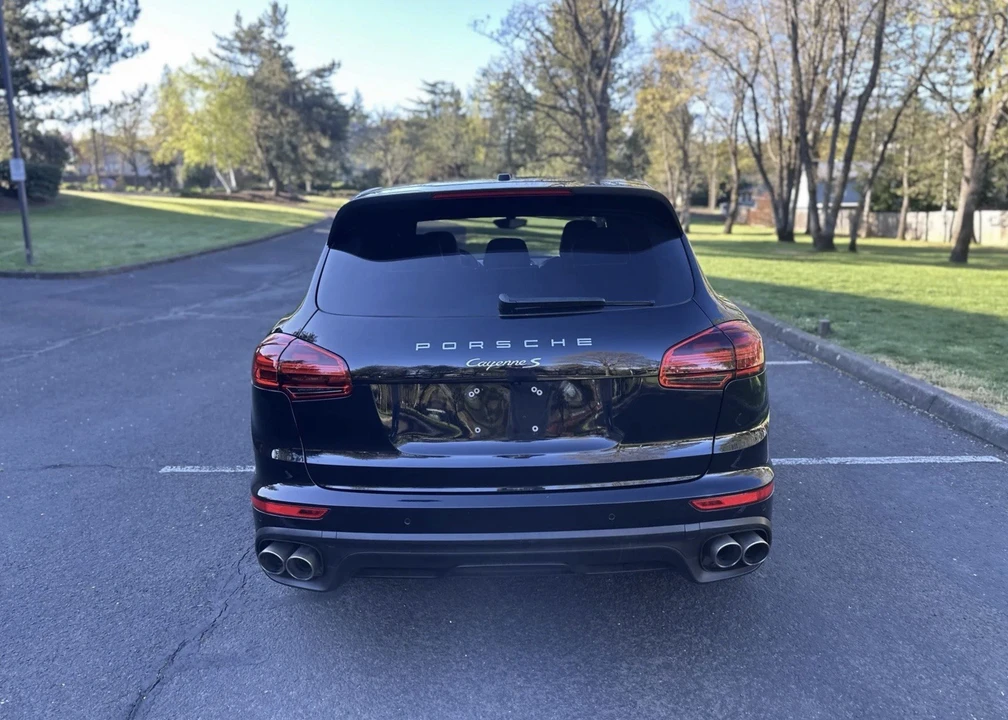 2017 Porsche 958 Cayenne S - Image 4 of 24