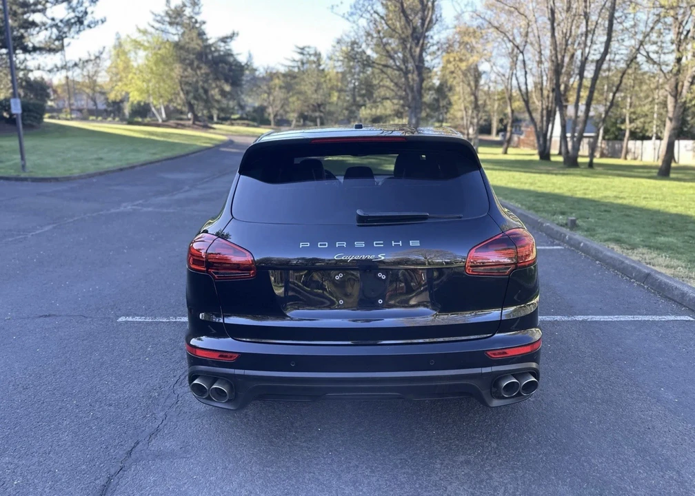 2017 Porsche 958 Cayenne S - Image 3 of 24