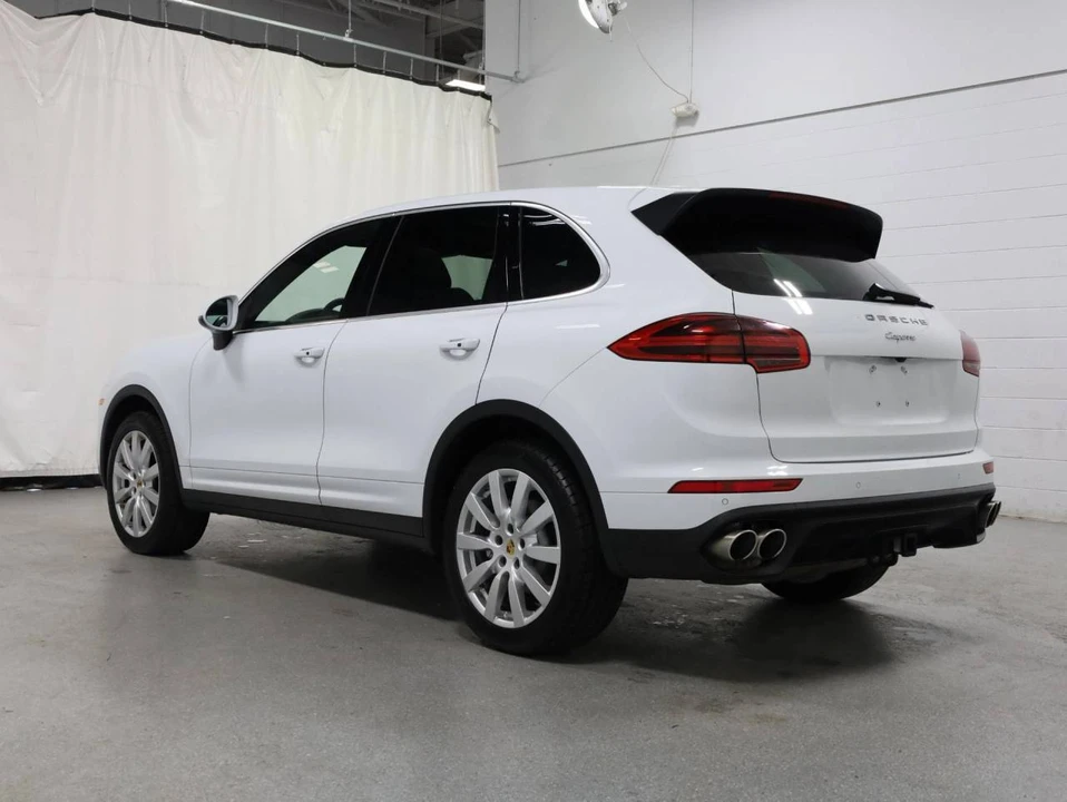 2017 Porsche 958 Cayenne S - Image 3 of 5