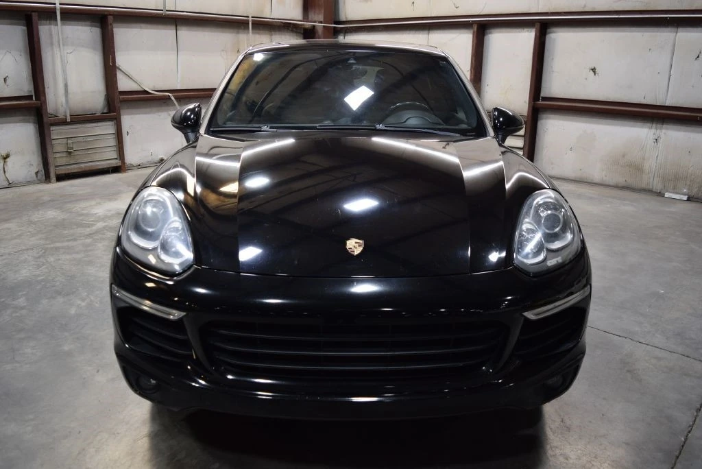 2017 Porsche 958 Cayenne S - Image 2 of 12