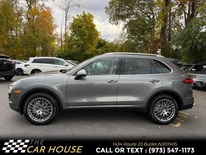 2017 Porsche 958 Cayenne S - Image 7 of 12