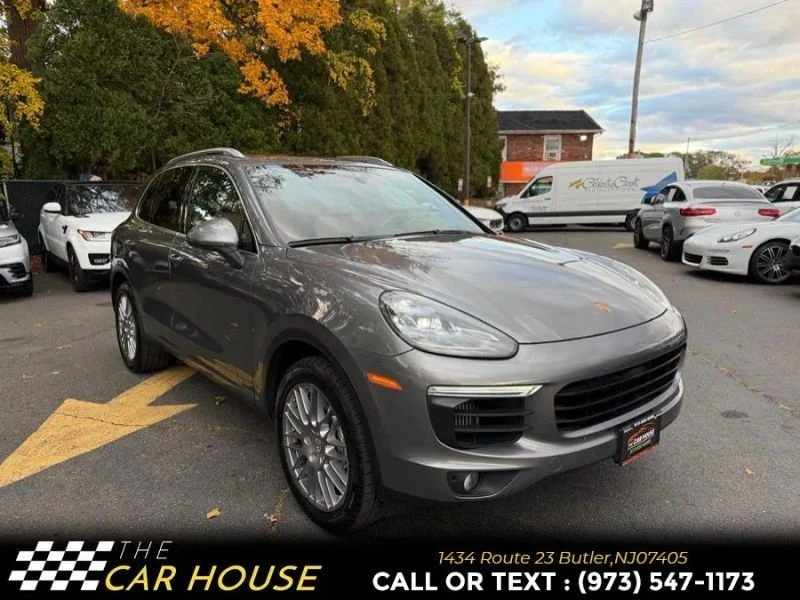 2017 Porsche 958 Cayenne S - Image 5 of 12