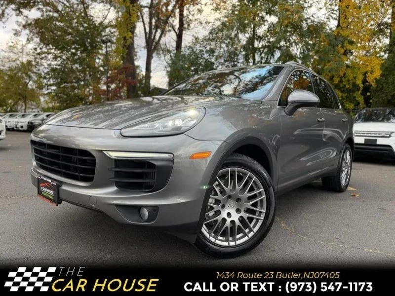 2017 Porsche 958 Cayenne S - Image 2 of 12