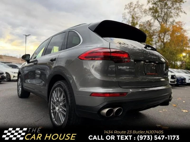 2017 Porsche 958 Cayenne S - Image 10 of 12