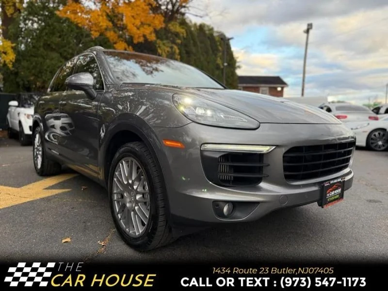 2017 Porsche 958 Cayenne S - Image 6 of 12