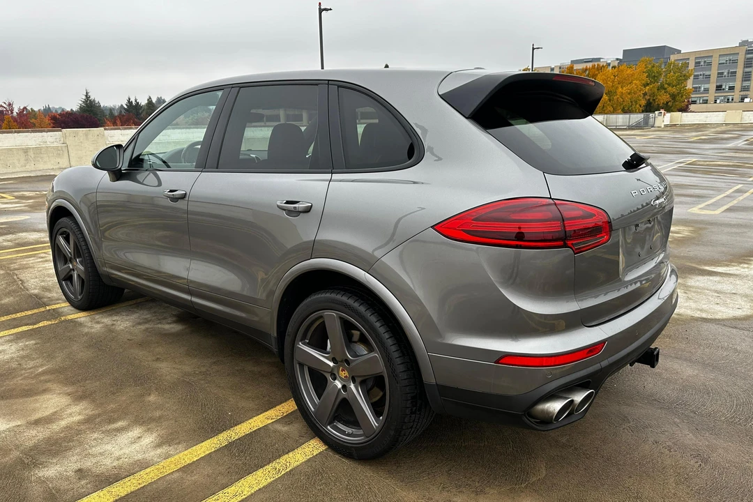 2017 Porsche 958 Cayenne S - Image 4 of 31