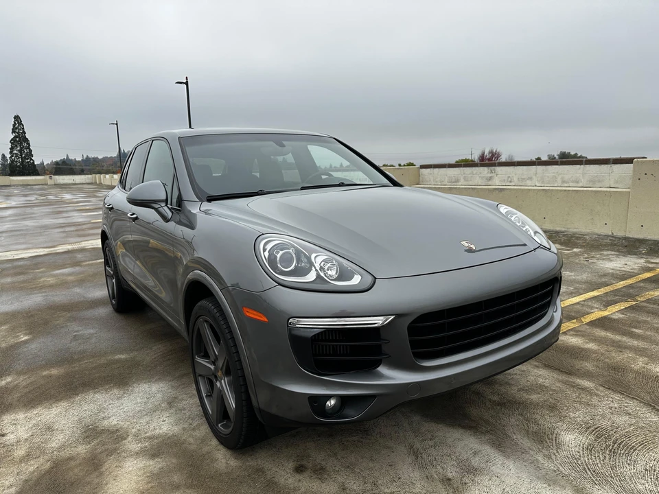 2017 Porsche 958 Cayenne S - Image 14 of 31