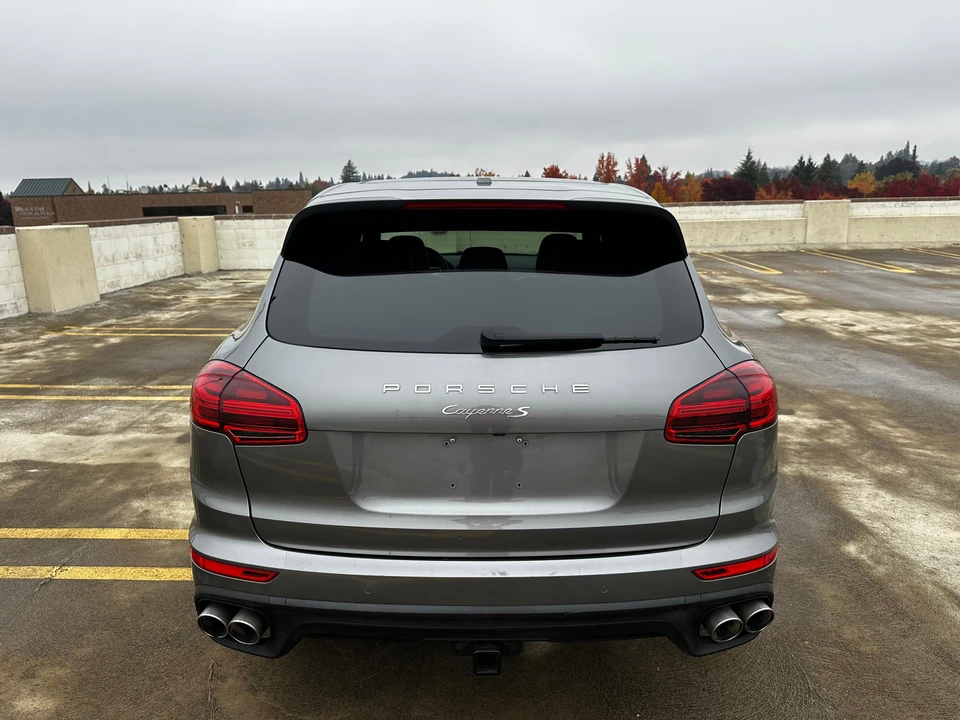 2017 Porsche 958 Cayenne S - Image 10 of 31