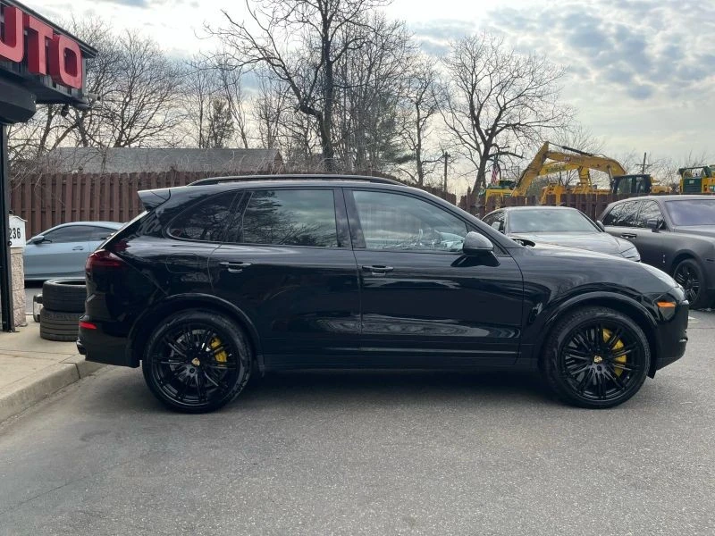 2017 Porsche 958 Cayenne S - Image 7 of 12