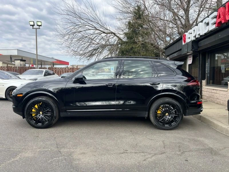2017 Porsche 958 Cayenne S - Image 3 of 12