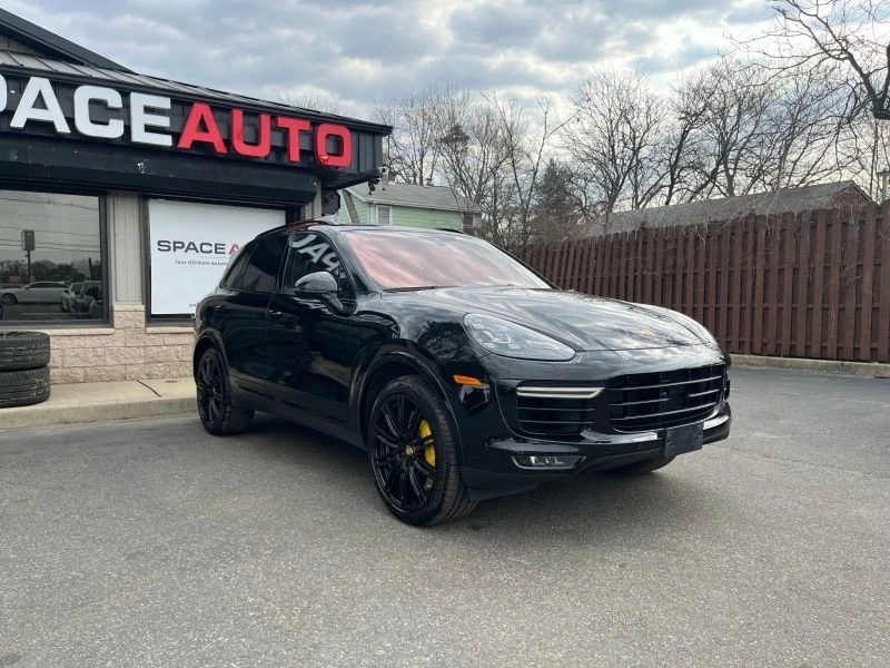 2017 Porsche 958 Cayenne S - Image 8 of 12