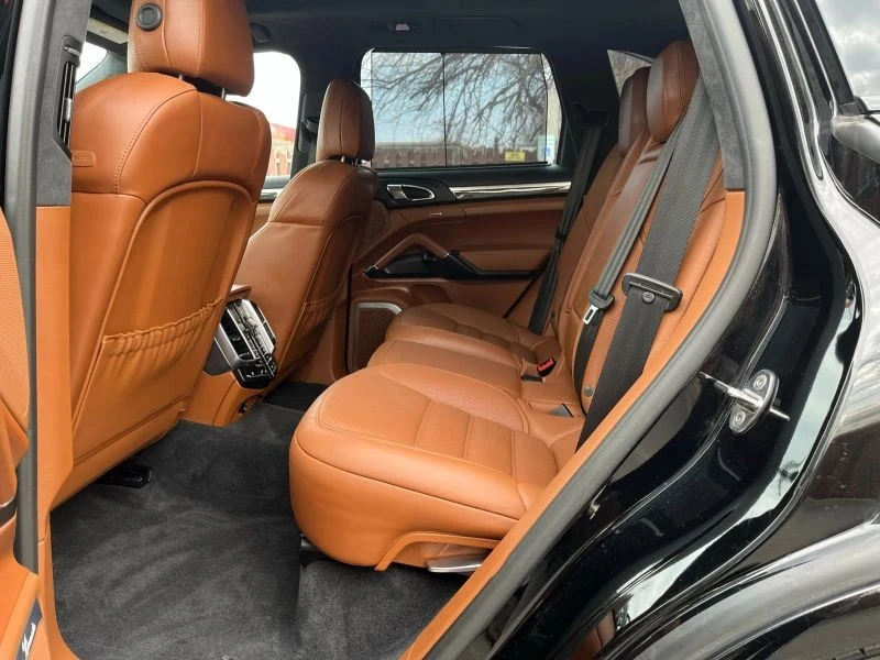 2017 Porsche 958 Cayenne S - Image 12 of 12