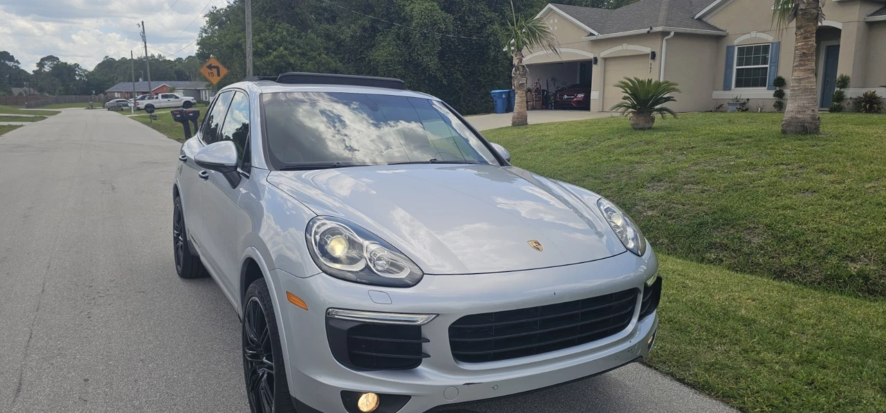 2017 Porsche 958 Cayenne - Image 19 of 22