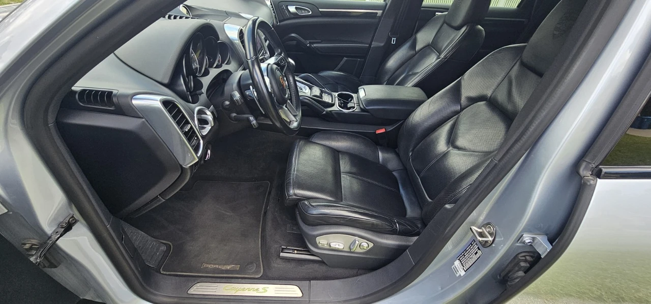 2017 Porsche 958 Cayenne - Image 12 of 22