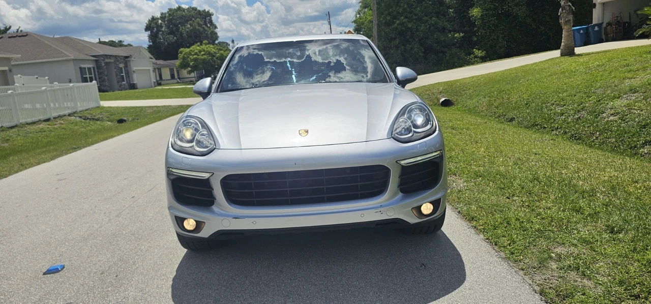 2017 Porsche 958 Cayenne - Image 4 of 22