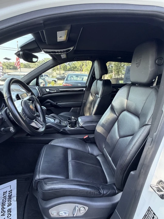 2017 Porsche 958 Cayenne - Image 5 of 6