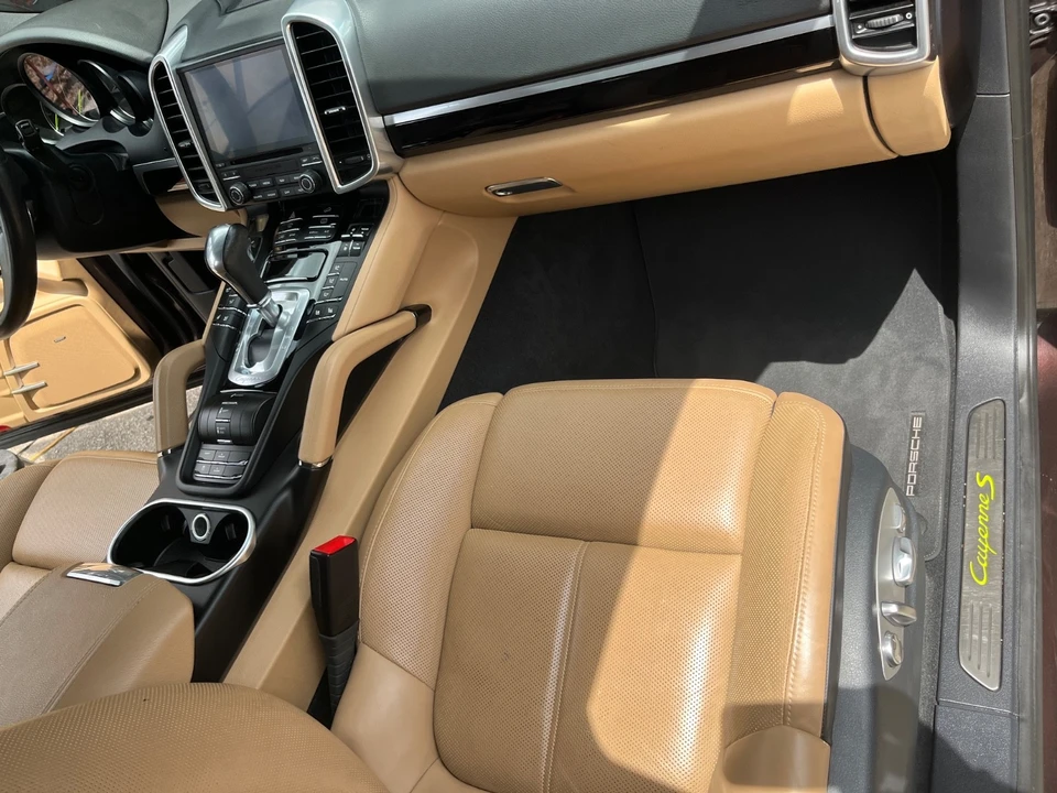 2017 Porsche 958 Cayenne - Image 18 of 19