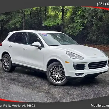 2017 Porsche Cayenne Sport