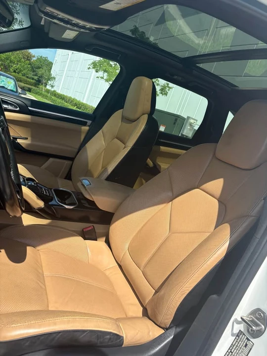 2017 Porsche 958 Cayenne - Image 13 of 16