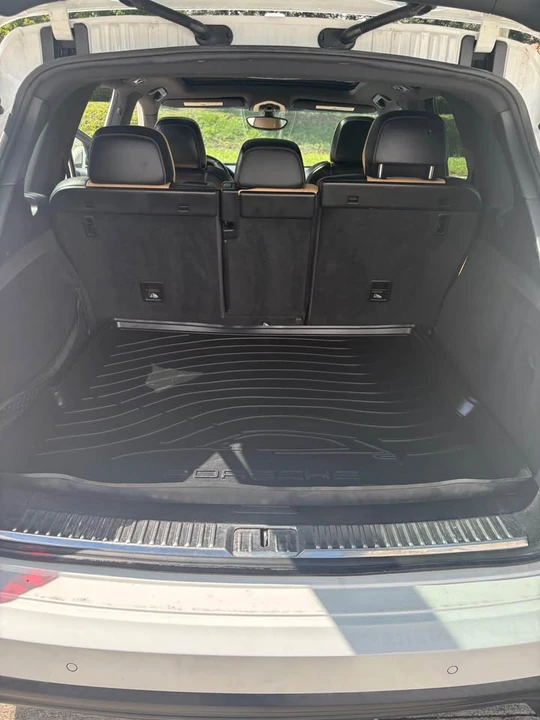 2017 Porsche 958 Cayenne - Image 8 of 16