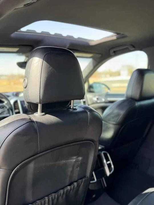 2017 Porsche 958 Cayenne - Image 8 of 16