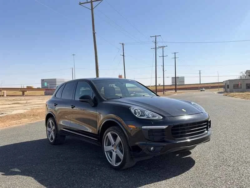 2017 Porsche 958 Cayenne - Image 6 of 16