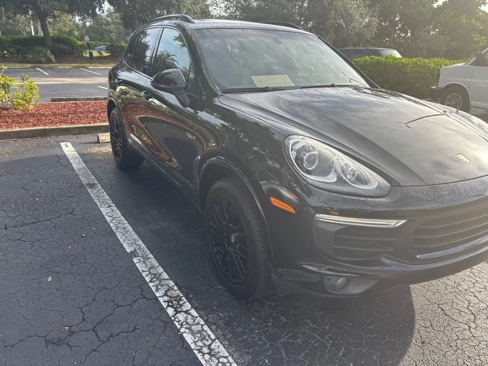 2017 Porsche 958 Cayenne - Image 11 of 14