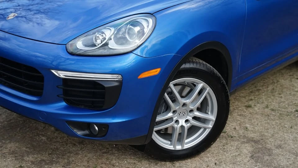 2017 Porsche 958 Cayenne - Image 2 of 20