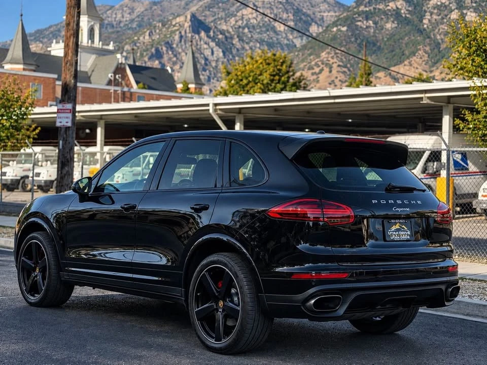 2017 Porsche 958 Cayenne - Image 5 of 18