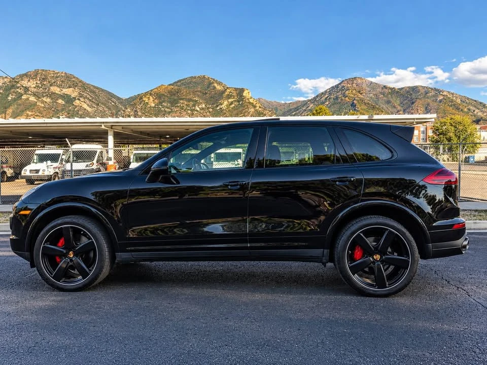 2017 Porsche 958 Cayenne - Image 8 of 18