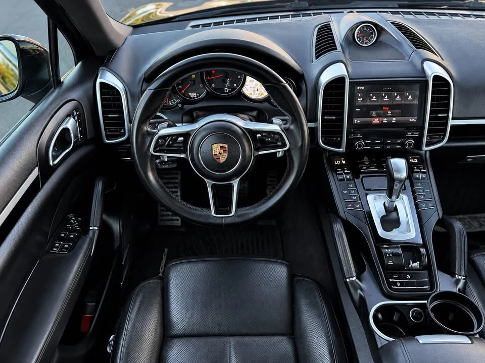 2017 Porsche 958 Cayenne - Image 15 of 18