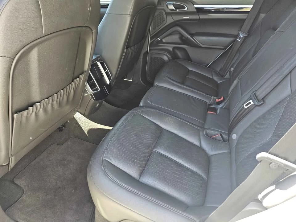 2017 Porsche 958 Cayenne - Image 11 of 14