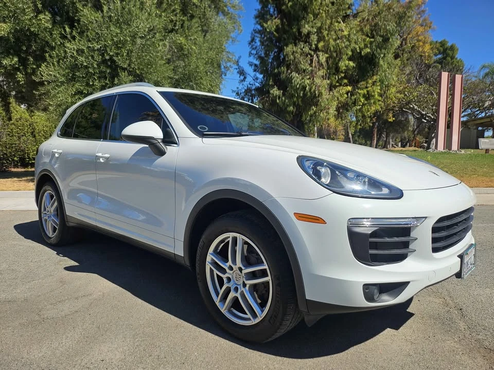 2017 Porsche 958 Cayenne - Image 5 of 14