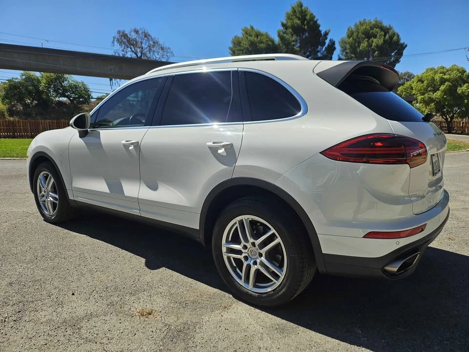 2017 Porsche 958 Cayenne - Image 6 of 14
