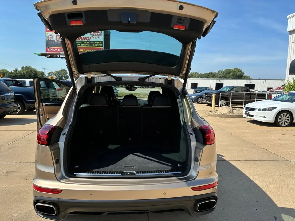 2017 Porsche 958 Cayenne - Image 20 of 20