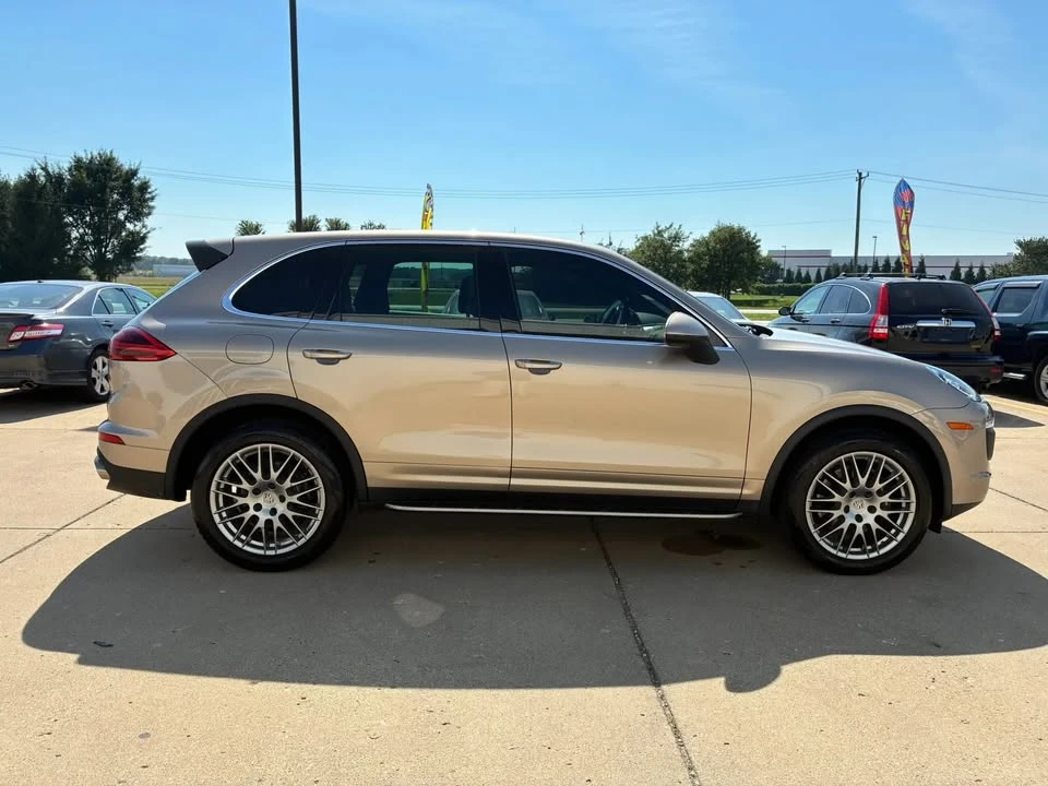 2017 Porsche 958 Cayenne - Image 4 of 20