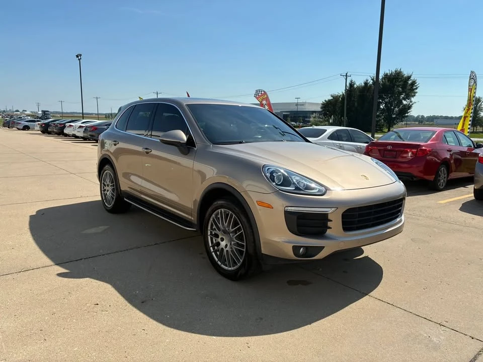 2017 Porsche 958 Cayenne - Image 3 of 20