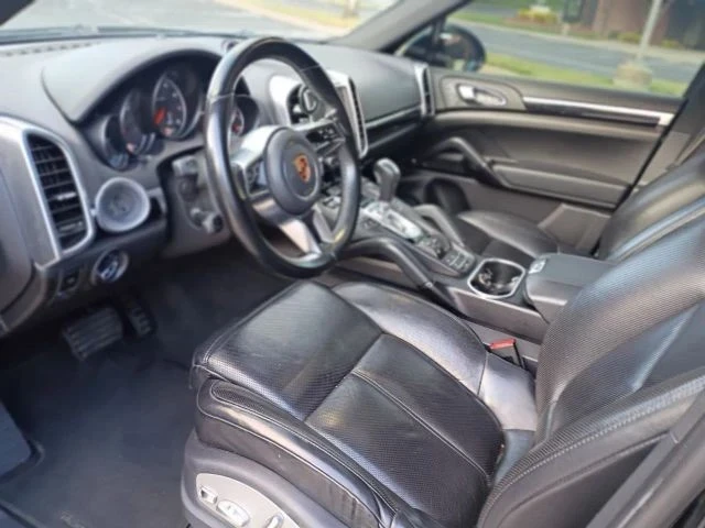 2017 Porsche 958 Cayenne - Image 13 of 21