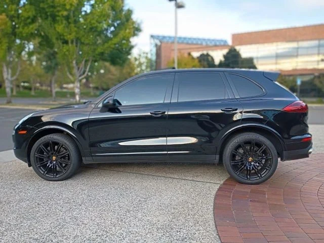 2017 Porsche 958 Cayenne - Image 10 of 21
