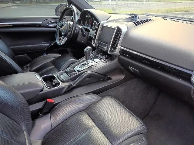 2017 Porsche 958 Cayenne - Image 15 of 21