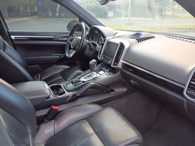 2017 Porsche 958 Cayenne - Image 14 of 21