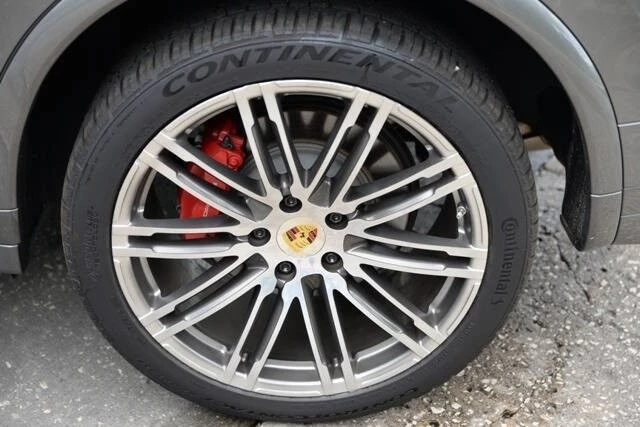 2017 Porsche 958 Cayenne Turbo - Image 17 of 31
