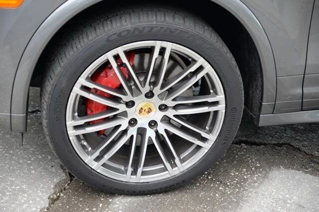 2017 Porsche 958 Cayenne Turbo - Image 16 of 31