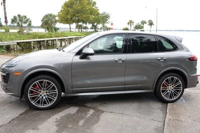 2017 Porsche 958 Cayenne Turbo - Image 3 of 31