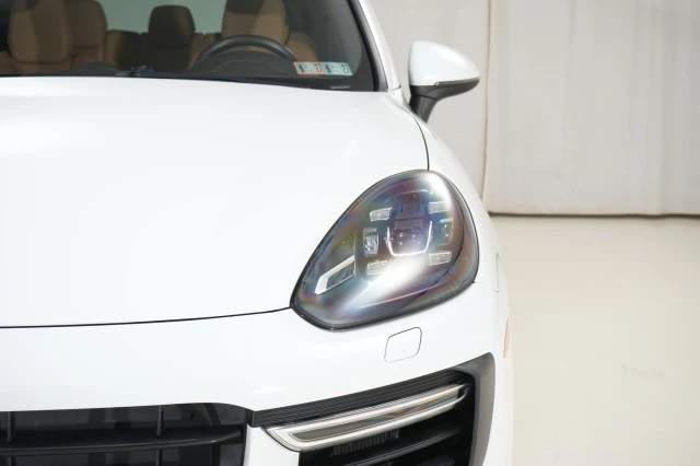 2017 Porsche 958 Cayenne Turbo - Image 14 of 21