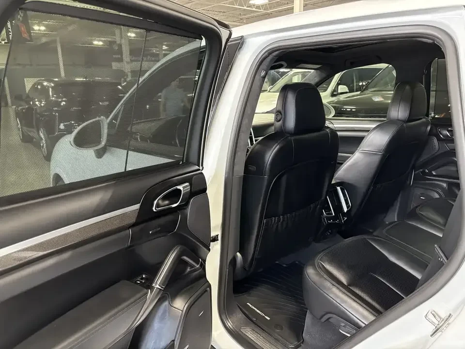 2017 Porsche 958 Cayenne Turbo - Image 14 of 19